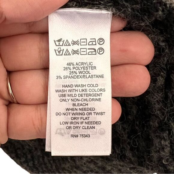 NEW Max Studio Gray Two Button Crossover Cardigan Sweater Size XS - Picture 4 of 12